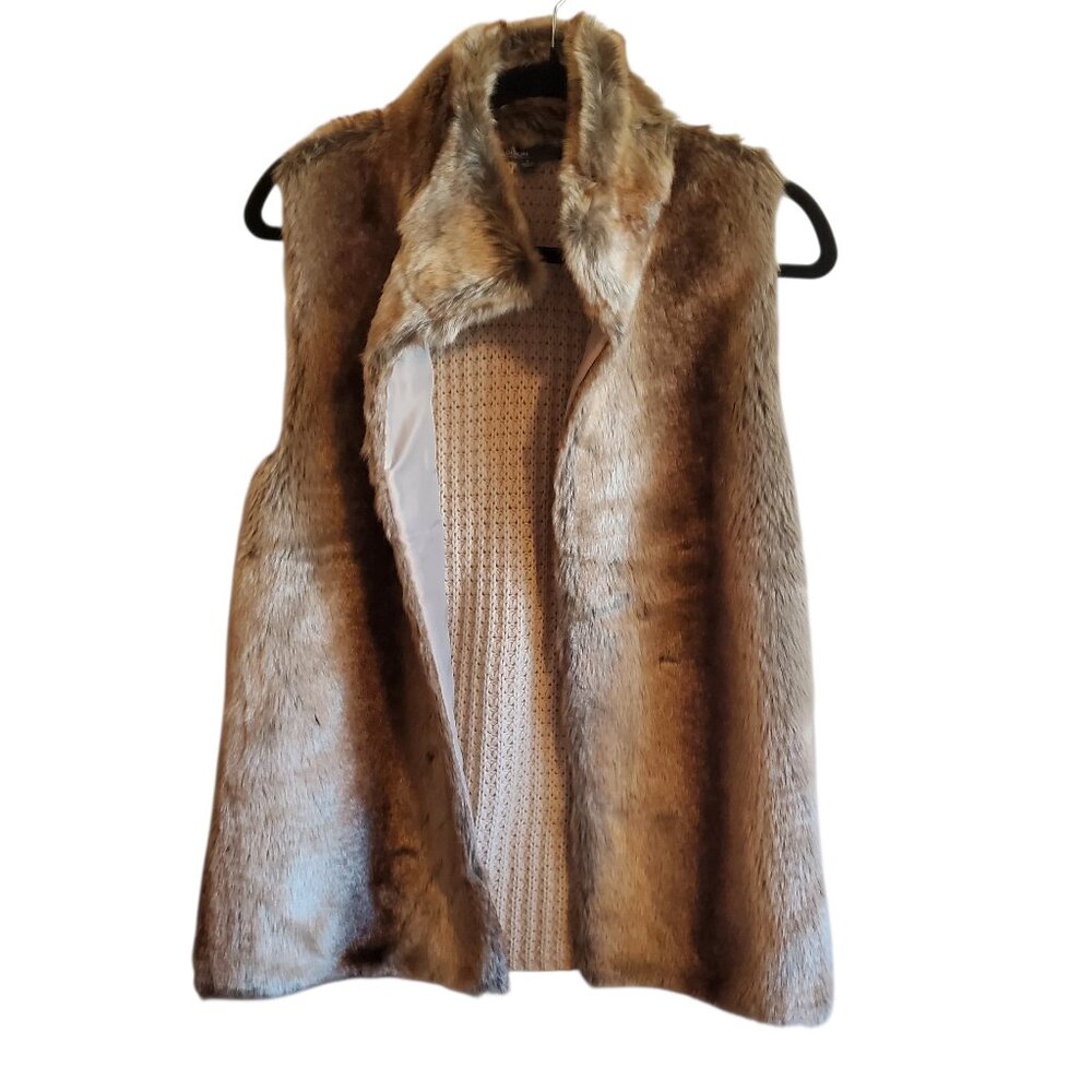 Madison (89th & Madison)‎ Champaign Faux Fur Vest Large